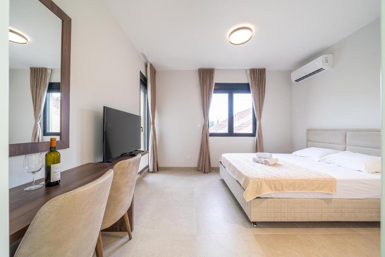 Studio Apartment N2 Tivat Eksteriør bilde